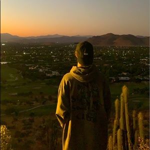 Meet your Posher, Sebastián